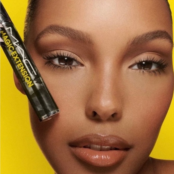 MAC Magic Extension Mascara - Picture 12 of 14
